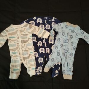 Lot of 3 month baby clothes